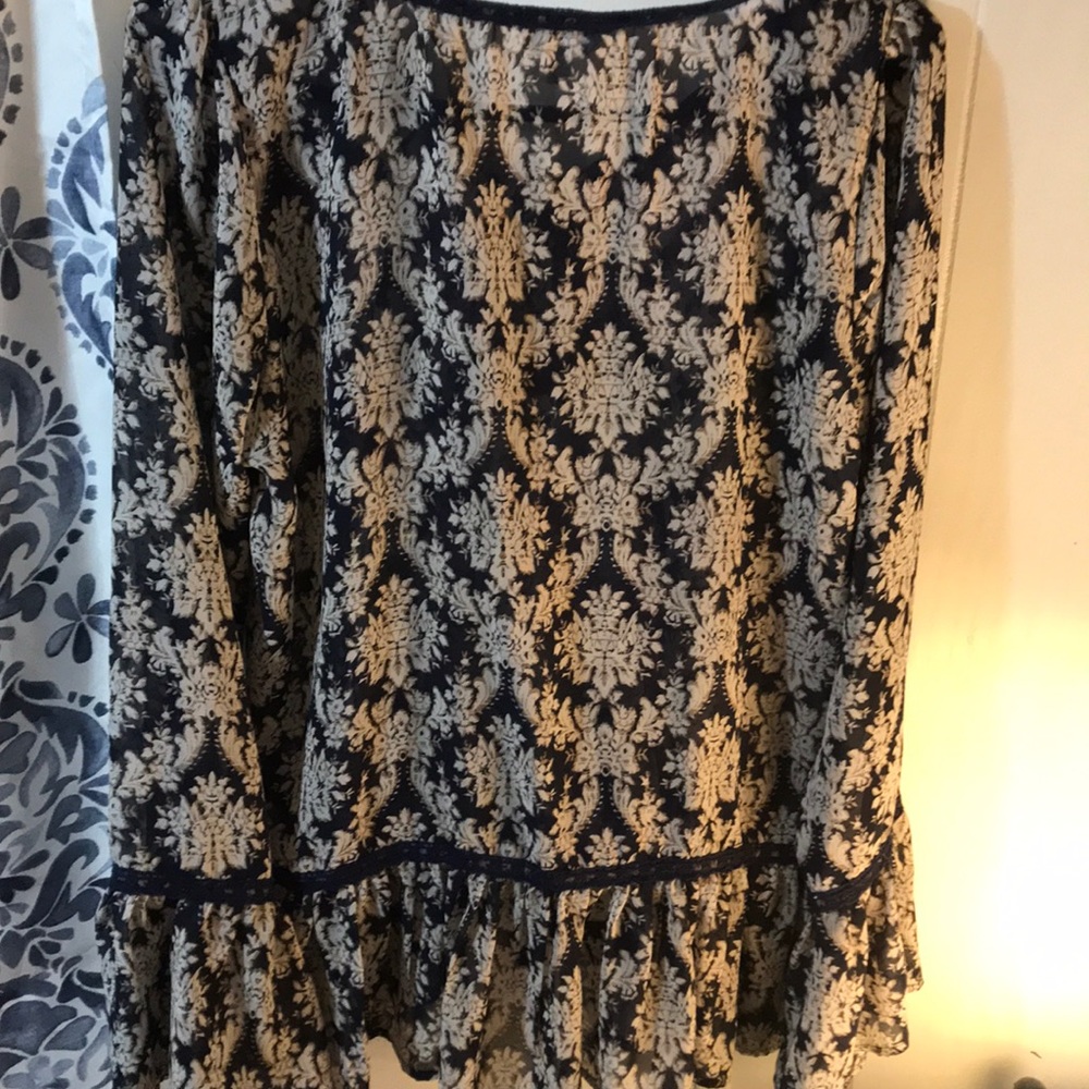 Charming Charlie Ruffled Top - Picture 6 of 6